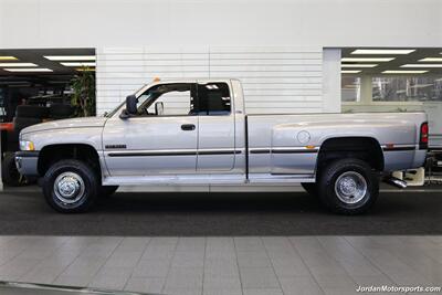 1998 Dodge Ram 3500 Laramie SLT  1-OWNER* 100% RUST FREE* 12-VALVE CUMMINS 5.9L* 5-SPEED MANUAL* NEW 10-PLY FALKEN A/T 4W TIRES* LARAMIE LEATHER* SPRAY IN BED LINER* ALL BOOKS & 3-KEYS* COLLECTOR GRADE & DREAM - Photo 4 - Portland, OR 97230