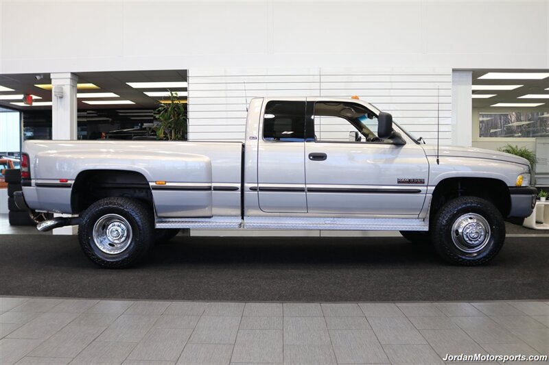 1998 Dodge Ram 3500 Laramie SLT  1-OWNER* 100% RUST FREE* 12-VALVE CUMMINS 5.9L* 5-SPEED MANUAL* NEW 10-PLY FALKEN A/T 4W TIRES* LARAMIE LEATHER* SPRAY IN BED LINER* ALL BOOKS & 3-KEYS* COLLECTOR GRADE & DREAM - Photo 5 - Portland, OR 97230