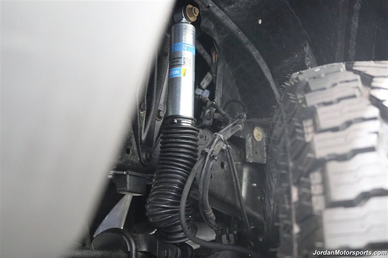 2000 Ford F-250 Lariat LARIAT 6-PASSENGER 4X4* NEVER HAD A 5TH WHEEL OR GOOSENECK* NEW 2.5 " LEVELING KIT W/BILSTEIN 5100 SHCOKS* NEW 33 " FALKEN AT4 10-PLY TIRES* FULL FRESH SERVICE* PAINT MATCHED CANOPY - Photo 33 - Portland, OR 97230