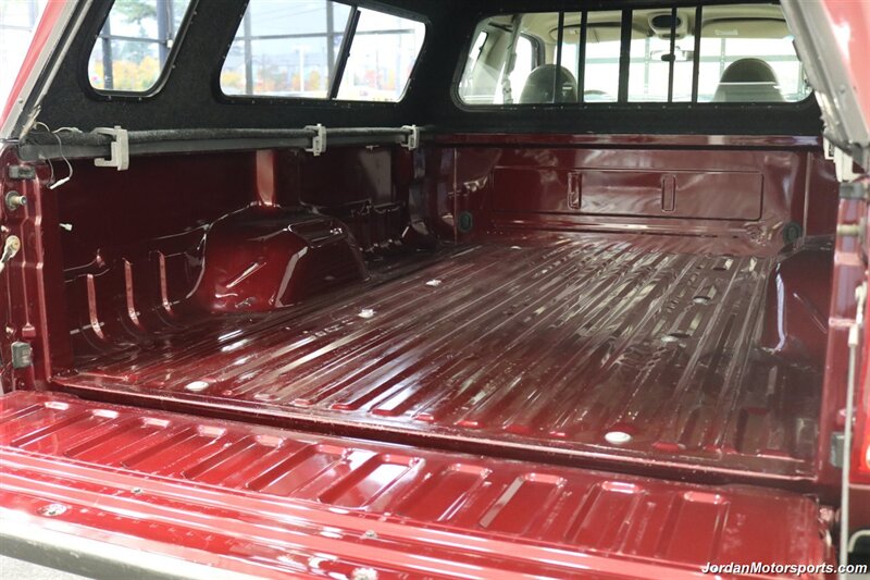 2000 Ford F-250 Lariat LARIAT 6-PASSENGER 4X4* NEVER HAD A 5TH WHEEL OR GOOSENECK* NEW 2.5 " LEVELING KIT W/BILSTEIN 5100 SHCOKS* NEW 33 " FALKEN AT4 10-PLY TIRES* FULL FRESH SERVICE* PAINT MATCHED CANOPY - Photo 37 - Portland, OR 97230