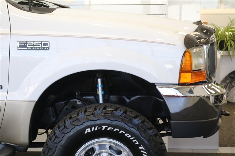 2001 Ford F-250 Lariat  1-OWNER* 100% RUST FREE* NEW 35 " BFG KO3s* NEW 2.5 " LEVEL KIT W/BILSTEIN 5100 SHOCKS & STABILIZER* NEW ICP SENSOR/COOLANT FLUSH/AC SERVICE/BELT/POWERSTEERING FLUSH* ALL BOOKS & KEYS* BACK UP CAMERA - Photo 49 - Portland, OR 97230