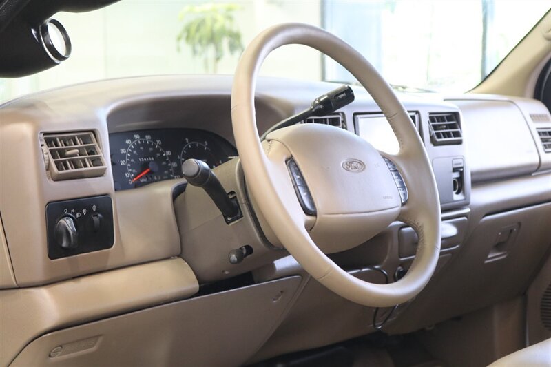 2001 Ford F-250 Lariat  1-OWNER* 100% RUST FREE* NEW 35 " BFG KO3s* NEW 2.5 " LEVEL KIT W/BILSTEIN 5100 SHOCKS & STABILIZER* NEW ICP SENSOR/COOLANT FLUSH/AC SERVICE/BELT/POWERSTEERING FLUSH* ALL BOOKS & KEYS* BACK UP CAMERA - Photo 80 - Portland, OR 97230