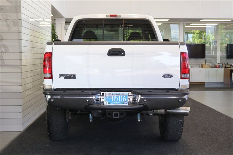 2001 Ford F-250 Lariat  1-OWNER* 100% RUST FREE* NEW 35 " BFG KO3s* NEW 2.5 " LEVEL KIT W/BILSTEIN 5100 SHOCKS & STABILIZER* NEW ICP SENSOR/COOLANT FLUSH/AC SERVICE/BELT/POWERSTEERING FLUSH* ALL BOOKS & KEYS* BACK UP CAMERA - Photo 9 - Portland, OR 97230