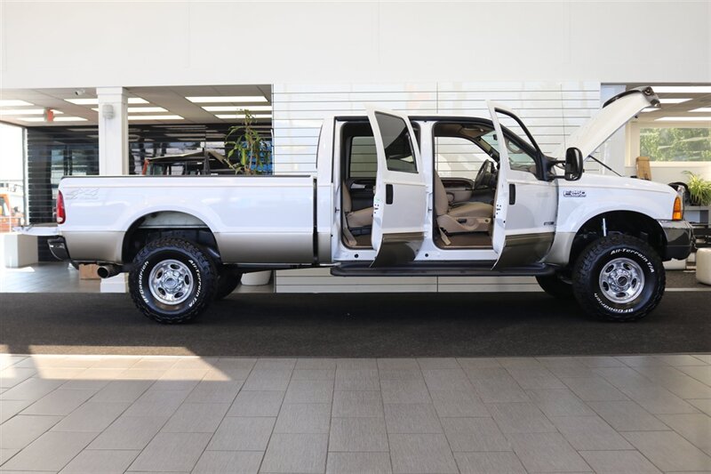 2001 Ford F-250 Lariat  1-OWNER* 100% RUST FREE* NEW 35 " BFG KO3s* NEW 2.5 " LEVEL KIT W/BILSTEIN 5100 SHOCKS & STABILIZER* NEW ICP SENSOR/COOLANT FLUSH/AC SERVICE/BELT/POWERSTEERING FLUSH* ALL BOOKS & KEYS* BACK UP CAMERA - Photo 11 - Portland, OR 97230