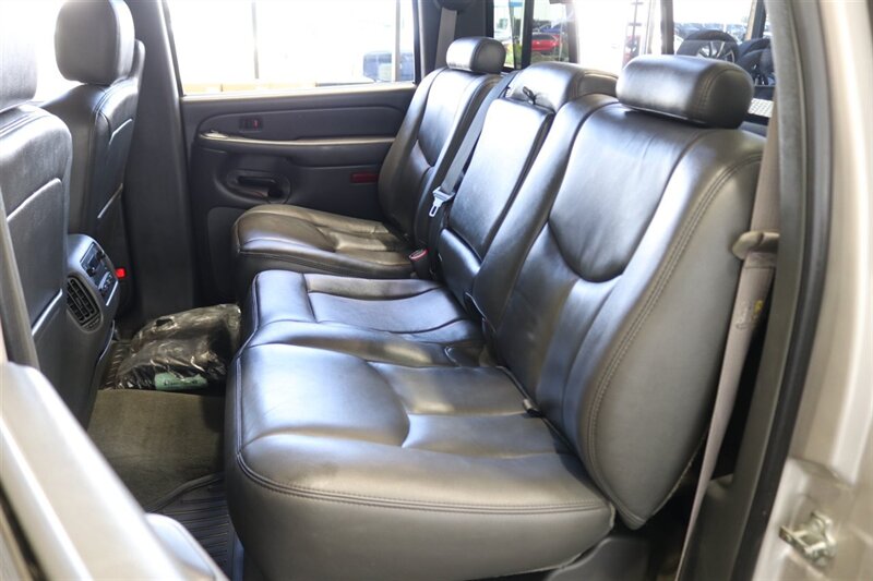 2006 Chevrolet Silverado 3500 LT3 4dr Crew Cab  1-OWNER 100% RUST FREE* FULL BANKS POWER PKG / EXHAUST / INTAKE / COOLER* 2.5 "LEVEL KIT W/ NEW BILATEIN 5100 SHOCKS* REAR AIR BAGS* 5TH WHEEL * 33 "BFG KO3 10-PLYS-NEW 16 "PRO COMPS* ALL RECORDS - Photo 92 - Portland, OR 97230