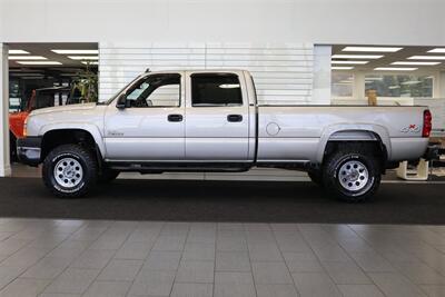 2006 Chevrolet Silverado 3500 LT3 4dr Crew Cab  1-OWNER 100% RUST FREE* FULL BANKS POWER PKG / EXHAUST / INTAKE / COOLER* 2.5 "LEVEL KIT W/ NEW BILATEIN 5100 SHOCKS* REAR AIR BAGS* 5TH WHEEL * 33 "BFG KO3 10-PLYS-NEW 16 "PRO COMPS* ALL RECORDS - Photo 4 - Portland, OR 97230