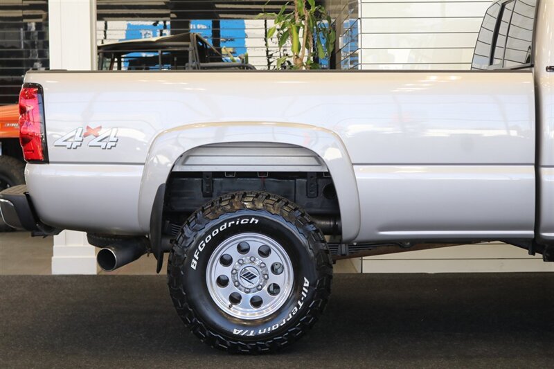 2006 Chevrolet Silverado 3500 LT3 4dr Crew Cab  1-OWNER 100% RUST FREE* FULL BANKS POWER PKG / EXHAUST / INTAKE / COOLER* 2.5 "LEVEL KIT W/ NEW BILATEIN 5100 SHOCKS* REAR AIR BAGS* 5TH WHEEL * 33 "BFG KO3 10-PLYS-NEW 16 "PRO COMPS* ALL RECORDS - Photo 47 - Portland, OR 97230
