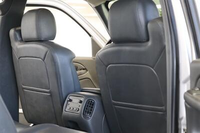 2006 Chevrolet Silverado 3500 LT3 4dr Crew Cab  1-OWNER 100% RUST FREE* FULL BANKS POWER PKG / EXHAUST / INTAKE / COOLER* 2.5 "LEVEL KIT W/ NEW BILATEIN 5100 SHOCKS* REAR AIR BAGS* 5TH WHEEL * 33 "BFG KO3 10-PLYS-NEW 16 "PRO COMPS* ALL RECORDS - Photo 77 - Portland, OR 97230