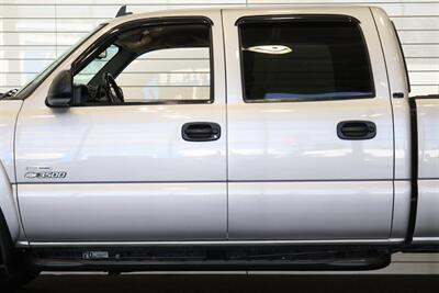 2006 Chevrolet Silverado 3500 LT3 4dr Crew Cab  1-OWNER 100% RUST FREE* FULL BANKS POWER PKG / EXHAUST / INTAKE / COOLER* 2.5 "LEVEL KIT W/ NEW BILATEIN 5100 SHOCKS* REAR AIR BAGS* 5TH WHEEL * 33 "BFG KO3 10-PLYS-NEW 16 "PRO COMPS* ALL RECORDS - Photo 44 - Portland, OR 97230