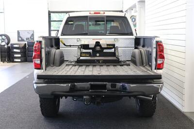 2006 Chevrolet Silverado 3500 LT3 4dr Crew Cab  1-OWNER 100% RUST FREE* FULL BANKS POWER PKG / EXHAUST / INTAKE / COOLER* 2.5 "LEVEL KIT W/ NEW BILATEIN 5100 SHOCKS* REAR AIR BAGS* 5TH WHEEL * 33 "BFG KO3 10-PLYS-NEW 16 "PRO COMPS* ALL RECORDS - Photo 15 - Portland, OR 97230