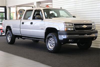 2006 Chevrolet Silverado 3500 LT3 4dr Crew Cab  1-OWNER 100% RUST FREE* FULL BANKS POWER PKG / EXHAUST / INTAKE / COOLER* 2.5 "LEVEL KIT W/ NEW BILATEIN 5100 SHOCKS* REAR AIR BAGS* 5TH WHEEL * 33 "BFG KO3 10-PLYS-NEW 16 "PRO COMPS* ALL RECORDS - Photo 2 - Portland, OR 97230