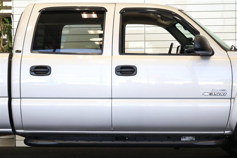 2006 Chevrolet Silverado 3500 LT3 4dr Crew Cab  1-OWNER 100% RUST FREE* FULL BANKS POWER PKG / EXHAUST / INTAKE / COOLER* 2.5 "LEVEL KIT W/ NEW BILATEIN 5100 SHOCKS* REAR AIR BAGS* 5TH WHEEL * 33 "BFG KO3 10-PLYS-NEW 16 "PRO COMPS* ALL RECORDS - Photo 45 - Portland, OR 97230