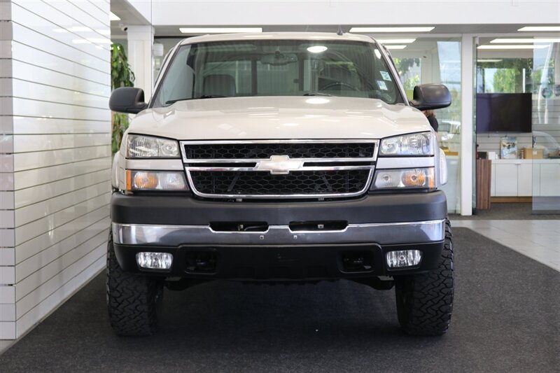 2006 Chevrolet Silverado 3500 LT3 4dr Crew Cab  1-OWNER 100% RUST FREE* FULL BANKS POWER PKG / EXHAUST / INTAKE / COOLER* 2.5 "LEVEL KIT W/ NEW BILATEIN 5100 SHOCKS* REAR AIR BAGS* 5TH WHEEL * 33 "BFG KO3 10-PLYS-NEW 16 "PRO COMPS* ALL RECORDS - Photo 8 - Portland, OR 97230