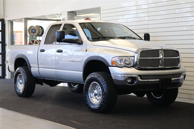2004 Dodge Ram 2500 SLT 4dr Quad Cab SLT  1-OWNER* 6-SPEED MANUAL* 5.9L HIGH OUTPUT* NEW 3