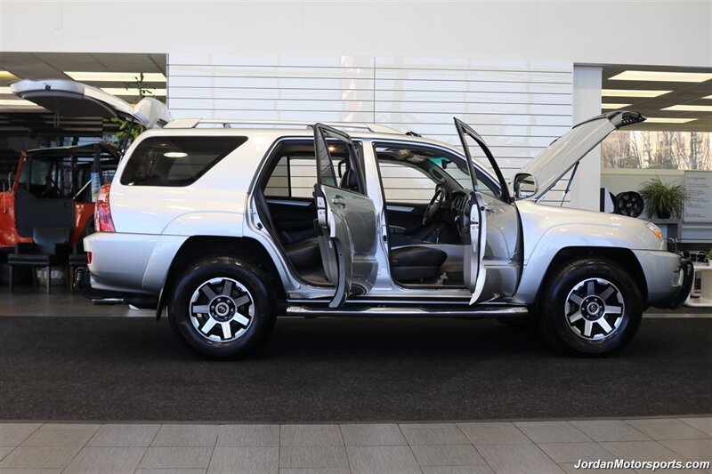 2005 Toyota 4Runner Sport Edition  1-OWNER* 14K MLS ONLY* SPORT PKG* MOON ROOF* 100% ORIGINAL COLLECTOR GRADE* 47 SERVICE RECORDS @ TOYOTA DEALER* 100% RUST & CORROSION FREE* ALL KEYS-BOOKS-RECORDS SINCE NEW - Photo 11 - Portland, OR 97230