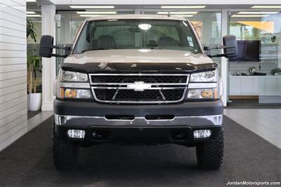 2007 Chevrolet Silverado 2500 Lt3  1-OWNER LBZ* 0-RUST* LONG BED* 82K MILES ONLY* NEW 33 "BFG KO3 10-PLYS* NEW 2.5 " LEVEL LIFT W/BILSTEIN 5100 SHOCKS* TOWING MIRRORS* TRAILER BRAKES* SPRAY IN BED LINER* 5TH WHEEL RAILS* - Photo 8 - Portland, OR 97230