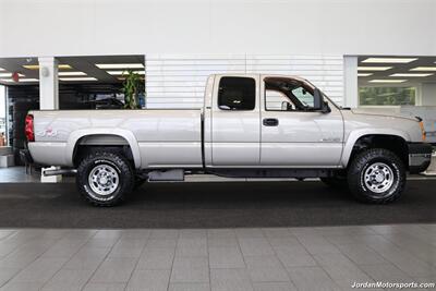2007 Chevrolet Silverado 2500 Lt3  1-OWNER LBZ* 0-RUST* LONG BED* 82K MILES ONLY* NEW 33 "BFG KO3 10-PLYS* NEW 2.5 " LEVEL LIFT W/BILSTEIN 5100 SHOCKS* TOWING MIRRORS* TRAILER BRAKES* SPRAY IN BED LINER* 5TH WHEEL RAILS* - Photo 5 - Portland, OR 97230