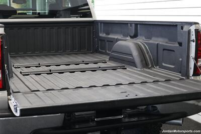2007 Chevrolet Silverado 2500 Lt3  1-OWNER LBZ* 0-RUST* LONG BED* 82K MILES ONLY* NEW 33 "BFG KO3 10-PLYS* NEW 2.5 " LEVEL LIFT W/BILSTEIN 5100 SHOCKS* TOWING MIRRORS* TRAILER BRAKES* SPRAY IN BED LINER* 5TH WHEEL RAILS* - Photo 54 - Portland, OR 97230
