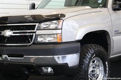 2007 Chevrolet Silverado 2500 Lt3  1-OWNER LBZ* 0-RUST* LONG BED* 82K MILES ONLY* NEW 33 "BFG KO3 10-PLYS* NEW 2.5 " LEVEL LIFT W/BILSTEIN 5100 SHOCKS* TOWING MIRRORS* TRAILER BRAKES* SPRAY IN BED LINER* 5TH WHEEL RAILS* - Photo 10 - Portland, OR 97230