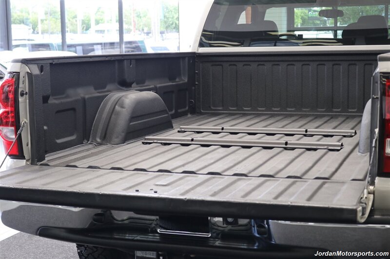 2007 Chevrolet Silverado 2500 Lt3  1-OWNER LBZ* 0-RUST* LONG BED* 82K MILES ONLY* NEW 33 "BFG KO3 10-PLYS* NEW 2.5 " LEVEL LIFT W/BILSTEIN 5100 SHOCKS* TOWING MIRRORS* TRAILER BRAKES* SPRAY IN BED LINER* 5TH WHEEL RAILS* - Photo 55 - Portland, OR 97230
