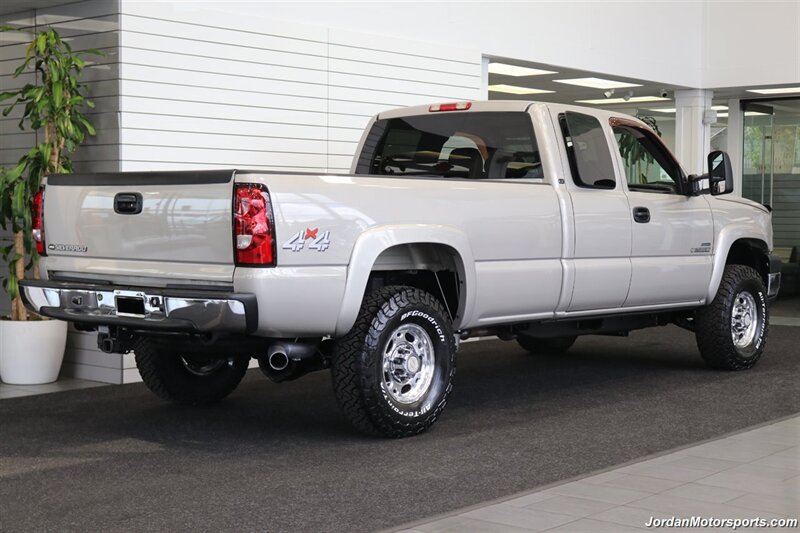 2007 Chevrolet Silverado 2500 Lt3  1-OWNER LBZ* 0-RUST* LONG BED* 82K MILES ONLY* NEW 33 "BFG KO3 10-PLYS* NEW 2.5 " LEVEL LIFT W/BILSTEIN 5100 SHOCKS* TOWING MIRRORS* TRAILER BRAKES* SPRAY IN BED LINER* 5TH WHEEL RAILS* - Photo 7 - Portland, OR 97230