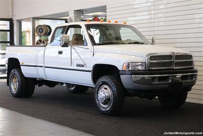 1997 Dodge Ram 3500 Laramie SLT  1-OWNER* 100% RUST & CORROSION FREE* 12-VALVE 5.9L CUMMINS* NEW 32 " BFG 10-PLYs* LARAMIE LEATHER INTERIOR* SPRAY IN BED LINER* FULLY SERVICED* ALL ORIGINAL BOOKS & KEYS - Photo 2 - Portland, OR 97230