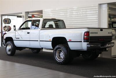 1997 Dodge Ram 3500 Laramie SLT  1-OWNER* 100% RUST & CORROSION FREE* 12-VALVE 5.9L CUMMINS* NEW 32 " BFG 10-PLYs* LARAMIE LEATHER INTERIOR* SPRAY IN BED LINER* FULLY SERVICED* ALL ORIGINAL BOOKS & KEYS - Photo 6 - Portland, OR 97230