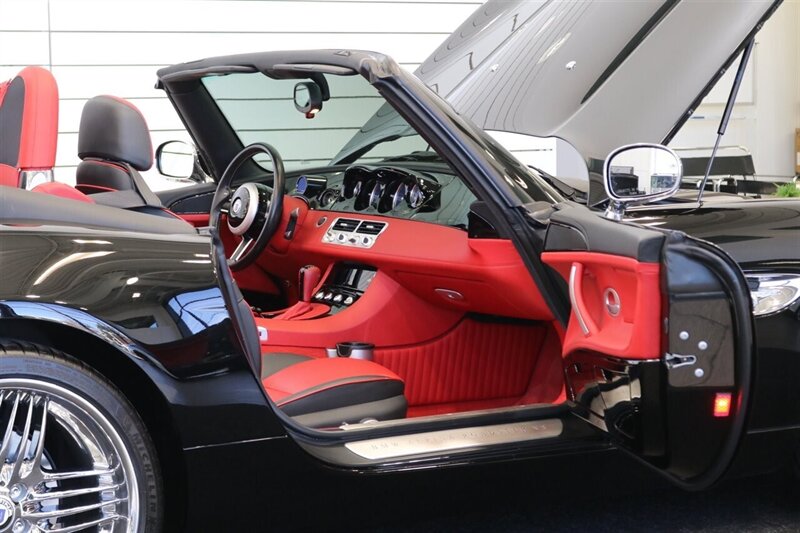 2003 BMW Z8 Alpina  3K MILES ONLY* # 103 OUT OF 555* HARD TOP* 2-KEYS* COFFEE TABLE BOOK* CAR COVER* BOOKS & MANUALS - Photo 19 - Portland, OR 97230