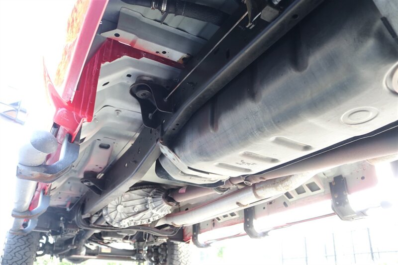 1999 Ford F-250 Lariat   - Photo 11 - Portland, OR 97230