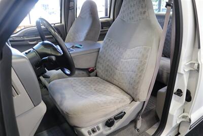 1999 Ford F-350 XLT  1-OWNER* 34K MILES ONLY* 6-SPEED MANUAL* NEW 35 " BFG KO3s W/ NEW 17 "ROCK CRUSHERS* FULLY SERVICED* ALL RECORDS SINCE NEW* SPRAY IN BED LINER* 2.5 " BILSTEIN LEVEL KIT* CALIFORNIA TRUCK SINCE NEW - Photo 16 - Portland, OR 97230