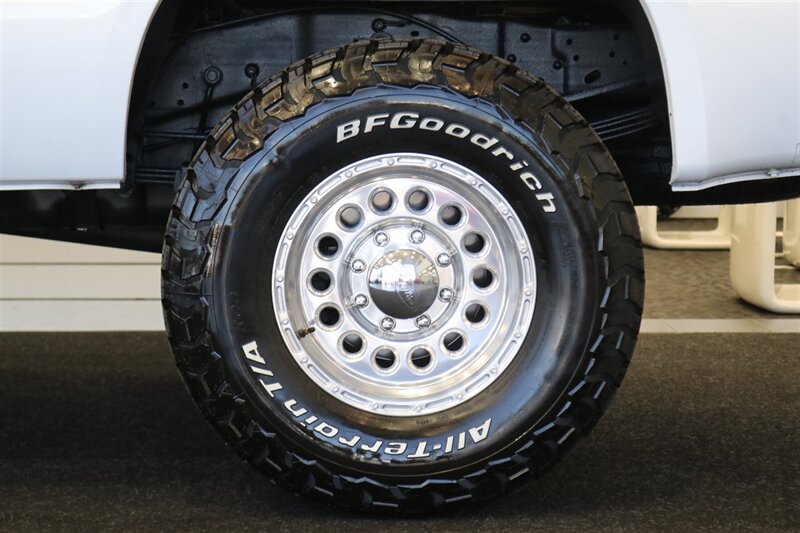 1999 Ford F-350 XLT  1-OWNER* 34K MILES ONLY* 6-SPEED MANUAL* NEW 35 " BFG KO3s W/ NEW 17 "ROCK CRUSHERS* FULLY SERVICED* ALL RECORDS SINCE NEW* SPRAY IN BED LINER* 2.5 " BILSTEIN LEVEL KIT* CALIFORNIA TRUCK SINCE NEW - Photo 58 - Portland, OR 97230