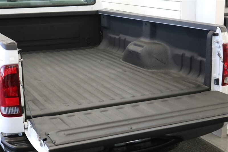 1999 Ford F-350 XLT  1-OWNER* 34K MILES ONLY* 6-SPEED MANUAL* NEW 35 " BFG KO3s W/ NEW 17 "ROCK CRUSHERS* FULLY SERVICED* ALL RECORDS SINCE NEW* SPRAY IN BED LINER* 2.5 " BILSTEIN LEVEL KIT* CALIFORNIA TRUCK SINCE NEW - Photo 42 - Portland, OR 97230
