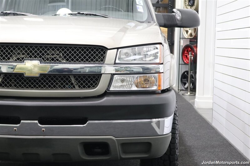 2003 Chevrolet Silverado 2500 LS  1-OWNER* 0-RUST* NEVER HAD 5TH WHEEL* FULL SERVICE* NEW 33 "COOPER A/T 10-PLYS* 0-ACCIDENTS* ALL ORIGINAL BOOKS* TRUCK IS 100% STOCK W/ NO ALTERATIONS* 6-PASSENGER - Photo 55 - Portland, OR 97230