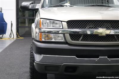 2003 Chevrolet Silverado 2500 LS  1-OWNER* 0-RUST* NEVER HAD 5TH WHEEL* FULL SERVICE* NEW 33 "COOPER A/T 10-PLYS* 0-ACCIDENTS* ALL ORIGINAL BOOKS* TRUCK IS 100% STOCK W/ NO ALTERATIONS* 6-PASSENGER - Photo 56 - Portland, OR 97230