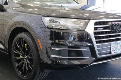 2019 Audi Q7 quattro Premium Plus  PREMIUM PLUS V-6 SUPERCHARGED* PANORAMIC ROOF* BOSE SOUND* POWER FOLDING 3RD ROW SEAT* 21 "GLOSS BLACK WHEELS W/NEW TIRES* TOW PKG* 2-KEYS* HEATED FRONT & REAR SEATS W/HEATED STEERING WHEELS - Photo 11 - Portland, OR 97230
