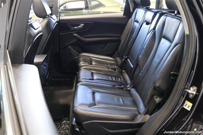 2019 Audi Q7 quattro Premium Plus  PREMIUM PLUS V-6 SUPERCHARGED* PANORAMIC ROOF* BOSE SOUND* POWER FOLDING 3RD ROW SEAT* 21 "GLOSS BLACK WHEELS W/NEW TIRES* TOW PKG* 2-KEYS* HEATED FRONT & REAR SEATS W/HEATED STEERING WHEELS - Photo 20 - Portland, OR 97230
