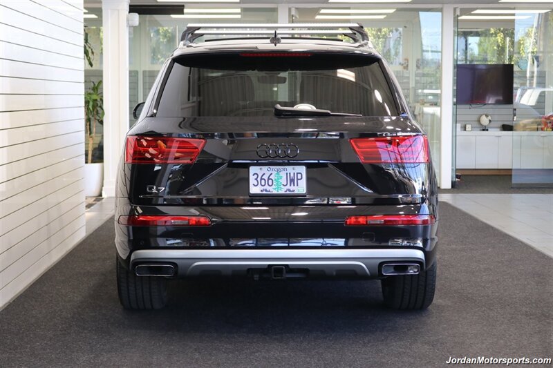 2019 Audi Q7 quattro Premium Plus  PREMIUM PLUS V-6 SUPERCHARGED* PANORAMIC ROOF* BOSE SOUND* POWER FOLDING 3RD ROW SEAT* 21 "GLOSS BLACK WHEELS W/NEW TIRES* TOW PKG* 2-KEYS* HEATED FRONT & REAR SEATS W/HEATED STEERING WHEELS - Photo 9 - Portland, OR 97230