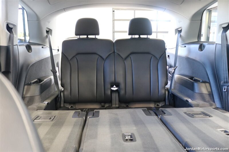 2019 Audi Q7 quattro Premium Plus  PREMIUM PLUS V-6 SUPERCHARGED* PANORAMIC ROOF* BOSE SOUND* POWER FOLDING 3RD ROW SEAT* 21 "GLOSS BLACK WHEELS W/NEW TIRES* TOW PKG* 2-KEYS* HEATED FRONT & REAR SEATS W/HEATED STEERING WHEELS - Photo 22 - Portland, OR 97230