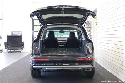 2019 Audi Q7 quattro Premium Plus  PREMIUM PLUS V-6 SUPERCHARGED* PANORAMIC ROOF* BOSE SOUND* POWER FOLDING 3RD ROW SEAT* 21 "GLOSS BLACK WHEELS W/NEW TIRES* TOW PKG* 2-KEYS* HEATED FRONT & REAR SEATS W/HEATED STEERING WHEELS - Photo 16 - Portland, OR 97230