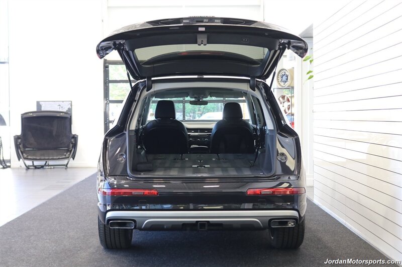 2019 Audi Q7 quattro Premium Plus  PREMIUM PLUS V-6 SUPERCHARGED* PANORAMIC ROOF* BOSE SOUND* POWER FOLDING 3RD ROW SEAT* 21 "GLOSS BLACK WHEELS W/NEW TIRES* TOW PKG* 2-KEYS* HEATED FRONT & REAR SEATS W/HEATED STEERING WHEELS - Photo 16 - Portland, OR 97230