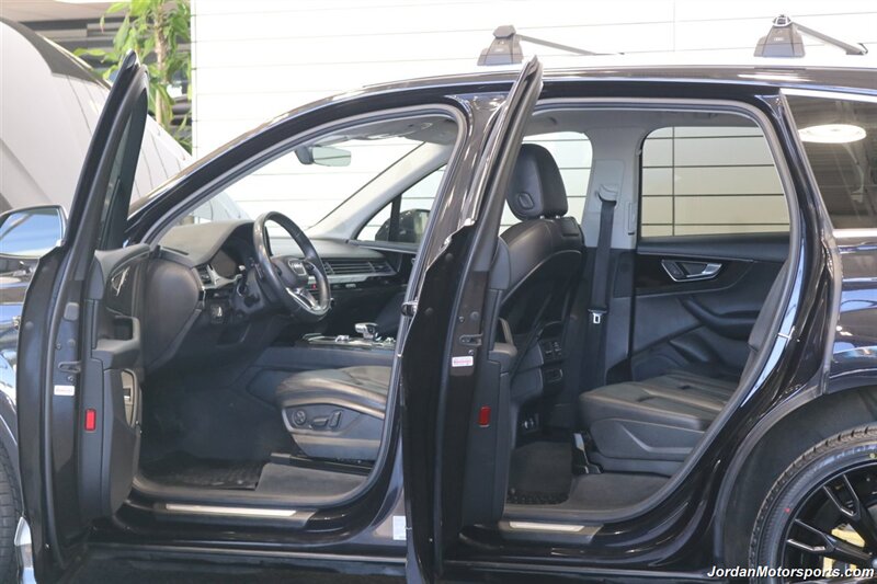 2019 Audi Q7 quattro Premium Plus  PREMIUM PLUS V-6 SUPERCHARGED* PANORAMIC ROOF* BOSE SOUND* POWER FOLDING 3RD ROW SEAT* 21 "GLOSS BLACK WHEELS W/NEW TIRES* TOW PKG* 2-KEYS* HEATED FRONT & REAR SEATS W/HEATED STEERING WHEELS - Photo 71 - Portland, OR 97230
