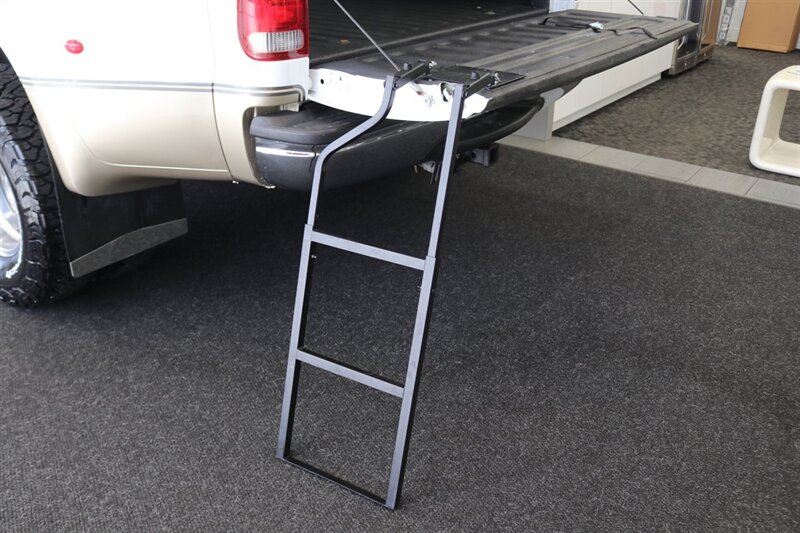 2000 Ford F-350 Super Duty Lariat 4dr SuperCab Lariat  1-FAMILY OWNED* 100% RUST FREE / ACCIDENT FREE* NEW 33 "BFG KO3* NEW 2.5 "LEVELING KIT* CANOPY / TRAILER BRAKES / LINEX BED LINER* BD ENGINE BREAK / BANKS MONSTER EXHAUST - Photo 47 - Portland, OR 97230