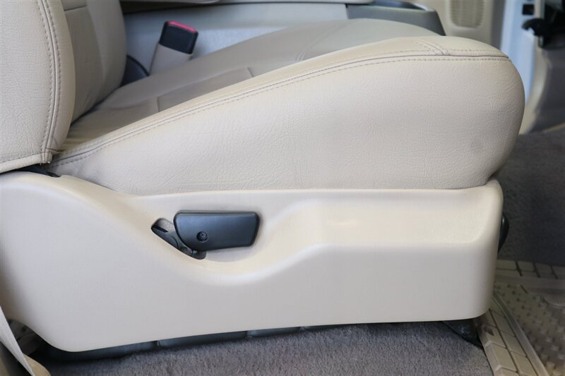 2000 Ford F-350 Super Duty Lariat 4dr SuperCab Lariat  1-FAMILY OWNED* 100% RUST FREE / ACCIDENT FREE* NEW 33 "BFG KO3* NEW 2.5 "LEVELING KIT* CANOPY / TRAILER BRAKES / LINEX BED LINER* BD ENGINE BREAK / BANKS MONSTER EXHAUST - Photo 67 - Portland, OR 97230