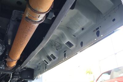 2000 Ford F-350 Super Duty Lariat 4dr SuperCab Lariat  1-FAMILY OWNED* 100% RUST FREE / ACCIDENT FREE* NEW 33 "BFG KO3* NEW 2.5 "LEVELING KIT* CANOPY / TRAILER BRAKES / LINEX BED LINER* BD ENGINE BREAK / BANKS MONSTER EXHAUST - Photo 27 - Portland, OR 97230