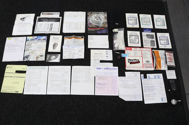 2000 Ford F-350 Super Duty Lariat 4dr SuperCab Lariat  1-FAMILY OWNED* 100% RUST FREE / ACCIDENT FREE* NEW 33 "BFG KO3* NEW 2.5 "LEVELING KIT* CANOPY / TRAILER BRAKES / LINEX BED LINER* BD ENGINE BREAK / BANKS MONSTER EXHAUST - Photo 21 - Portland, OR 97230