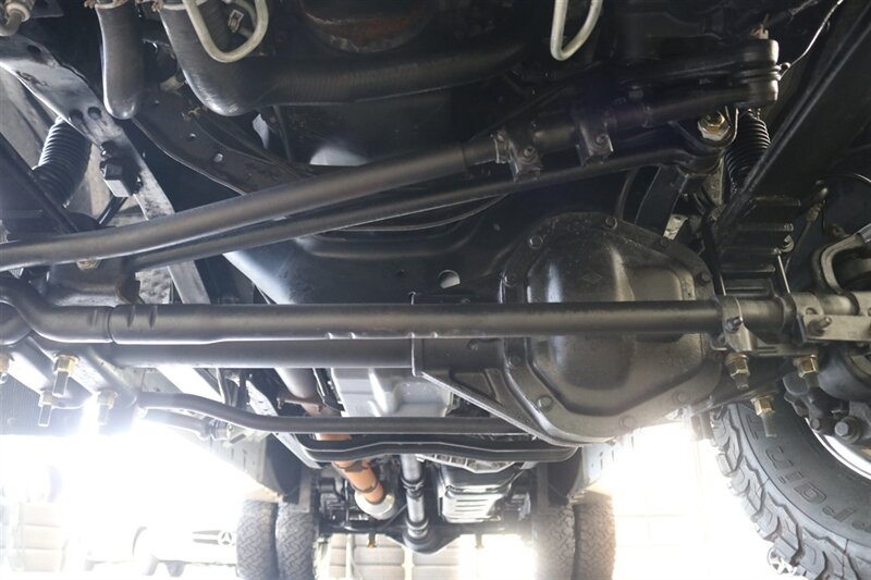 2000 Ford F-350 Super Duty Lariat 4dr SuperCab Lariat  1-FAMILY OWNED* 100% RUST FREE / ACCIDENT FREE* NEW 33 "BFG KO3* NEW 2.5 "LEVELING KIT* CANOPY / TRAILER BRAKES / LINEX BED LINER* BD ENGINE BREAK / BANKS MONSTER EXHAUST - Photo 36 - Portland, OR 97230