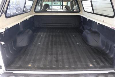 2000 Ford F-350 Super Duty Lariat 4dr SuperCab Lariat  1-FAMILY OWNED* 100% RUST FREE / ACCIDENT FREE* NEW 33 "BFG KO3* NEW 2.5 "LEVELING KIT* CANOPY / TRAILER BRAKES / LINEX BED LINER* BD ENGINE BREAK / BANKS MONSTER EXHAUST - Photo 46 - Portland, OR 97230