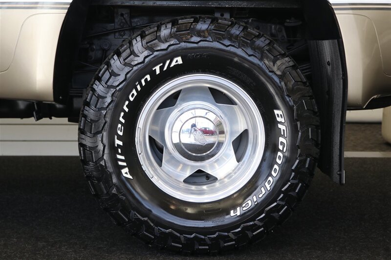 2000 Ford F-350 Super Duty Lariat 4dr SuperCab Lariat  1-FAMILY OWNED* 100% RUST FREE / ACCIDENT FREE* NEW 33 "BFG KO3* NEW 2.5 "LEVELING KIT* CANOPY / TRAILER BRAKES / LINEX BED LINER* BD ENGINE BREAK / BANKS MONSTER EXHAUST - Photo 56 - Portland, OR 97230