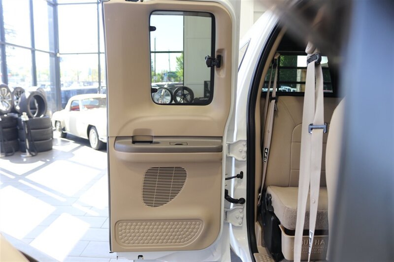 2000 Ford F-350 Super Duty Lariat 4dr SuperCab Lariat  1-FAMILY OWNED* 100% RUST FREE / ACCIDENT FREE* NEW 33 "BFG KO3* NEW 2.5 "LEVELING KIT* CANOPY / TRAILER BRAKES / LINEX BED LINER* BD ENGINE BREAK / BANKS MONSTER EXHAUST - Photo 65 - Portland, OR 97230