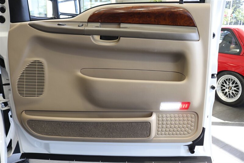 2000 Ford F-350 Super Duty Lariat 4dr SuperCab Lariat  1-FAMILY OWNED* 100% RUST FREE / ACCIDENT FREE* NEW 33 "BFG KO3* NEW 2.5 "LEVELING KIT* CANOPY / TRAILER BRAKES / LINEX BED LINER* BD ENGINE BREAK / BANKS MONSTER EXHAUST - Photo 63 - Portland, OR 97230